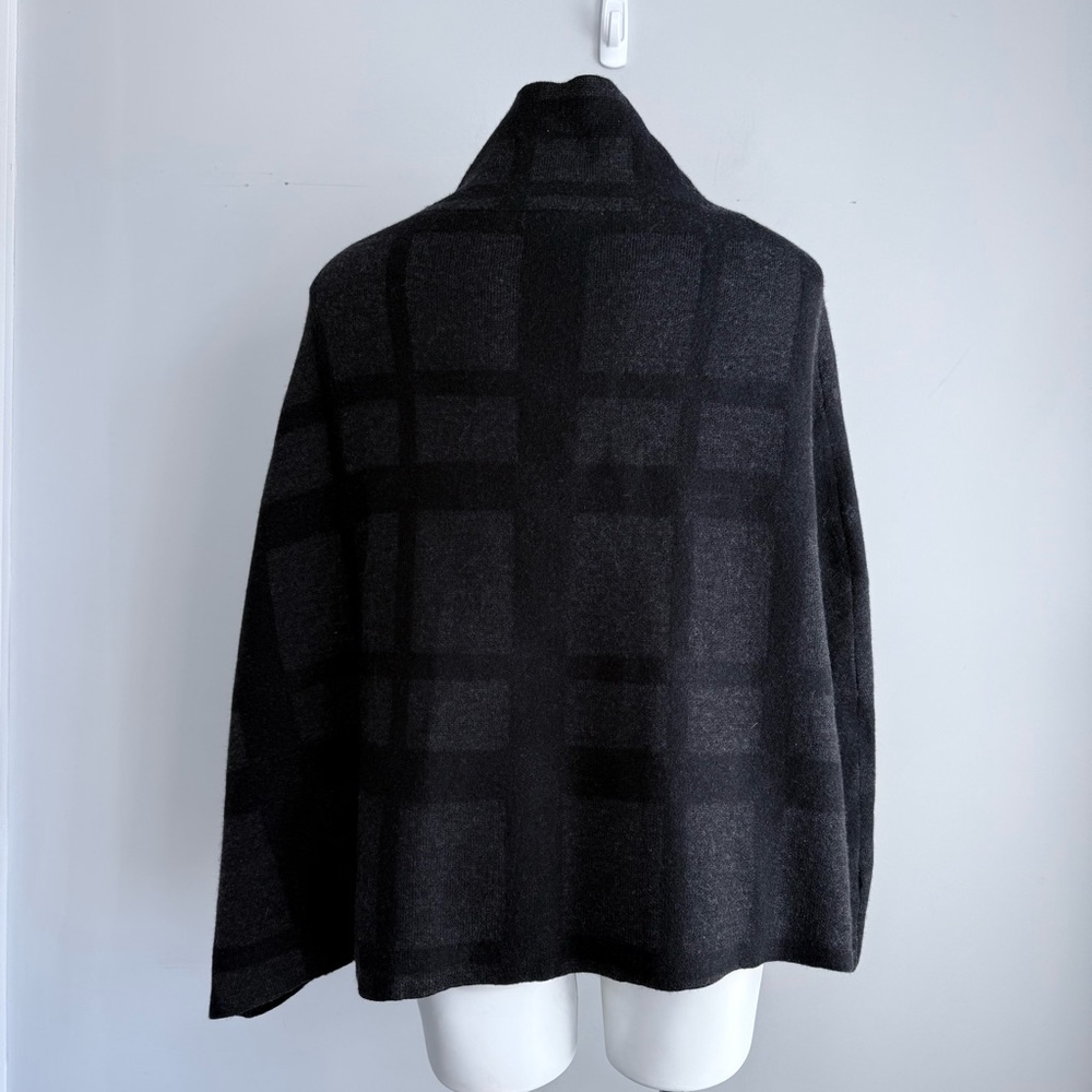 Eileen Fisher Wool Plaid Poncho Cape Wrap Gray Black Check Button Neck One Size - Picture 4 of 16